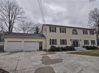2137 Mendon Rd, Cumberland, RI 02864
