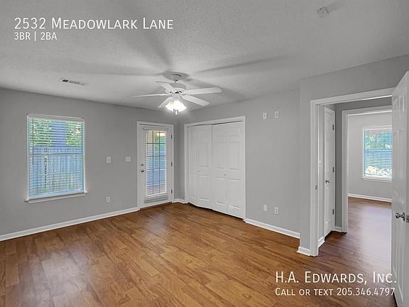 2nd image of 2532 Meadowlark Ln