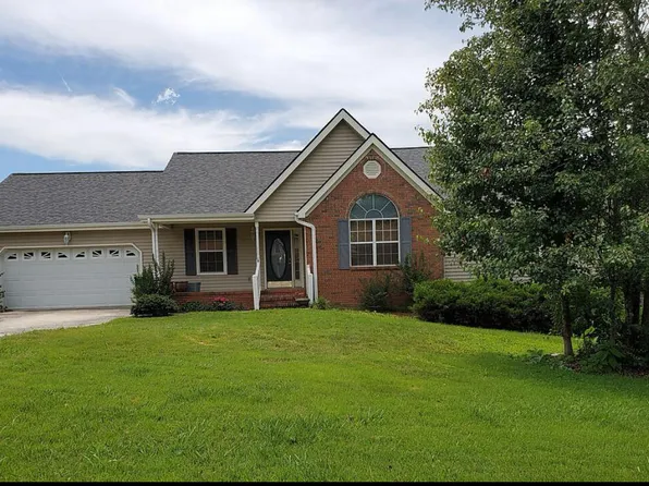 281 Valley Breeze Dr, Ringgold, GA 30736