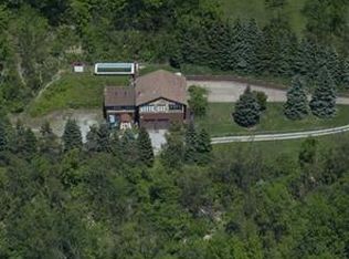 157 Delfred Dr, Carnegie, PA 15106