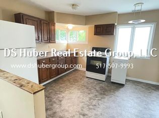 401 Astor Ave, Lansing, MI 48910