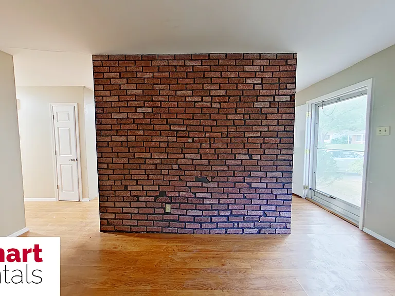 1504 Redman Blvd — Photo 6