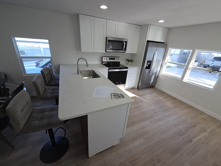 150 Old Englewood Rd #5 — Photo 1