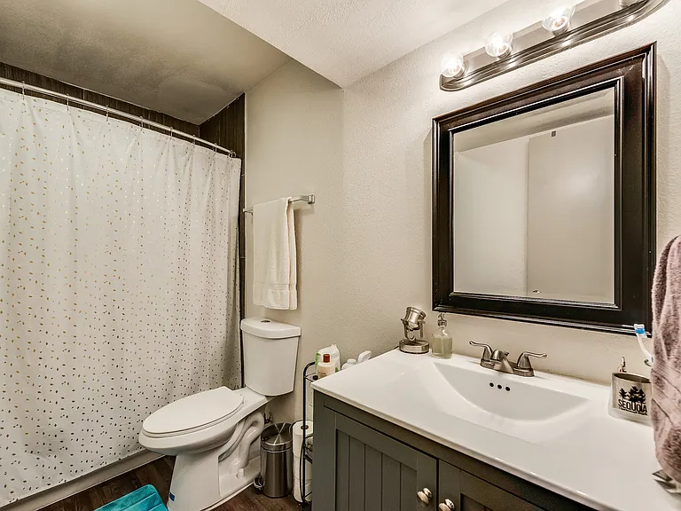 5330 Junius St — Photo 8