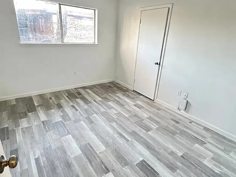 600 W Mimosa St — Photo 9