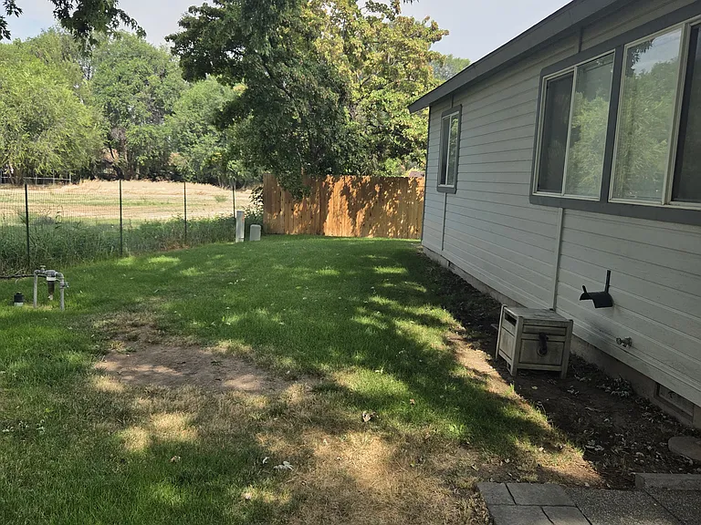 920 Cove Arm Cir — Photo 22