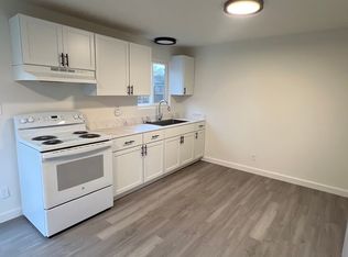 550 Schetter Ave APT 2, Coos Bay, OR 97420