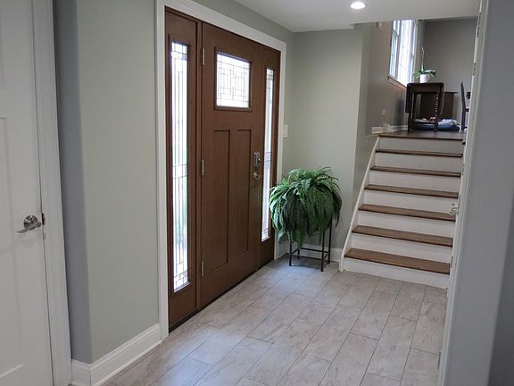 4th image of 1017 Willow Ln
