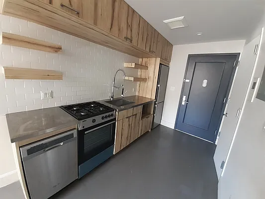 Rented by Reginald Jacobs | media 27