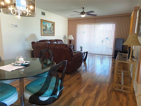 4th image of 2950 SE Ocean Blvd #206