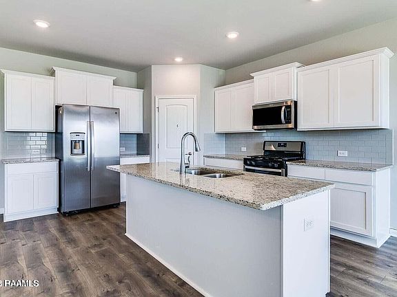 5th image of 115 Rue Chateau Royal