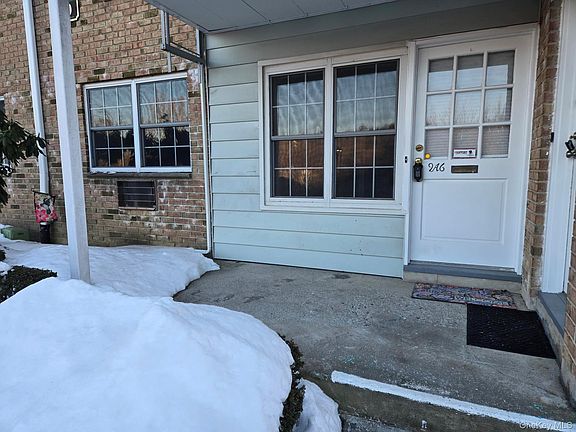 2nd image of 1840 Crompond Road #9A6