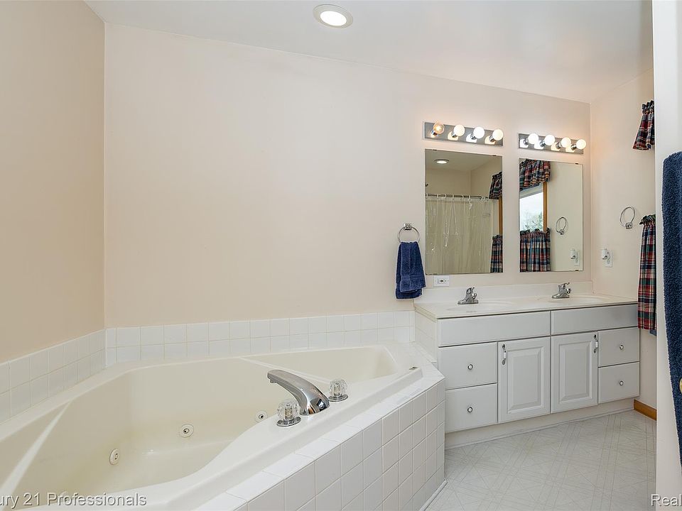 6591 Windiate Rd, photo 19