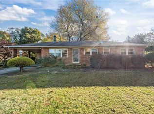 308 Edwards Pl, Jamestown, NC 27282