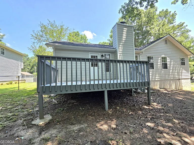 232 Hampton Dr — Photo 5