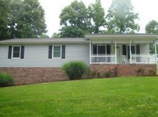 127 Ridge Circle Dr, Fall Branch, TN 37656