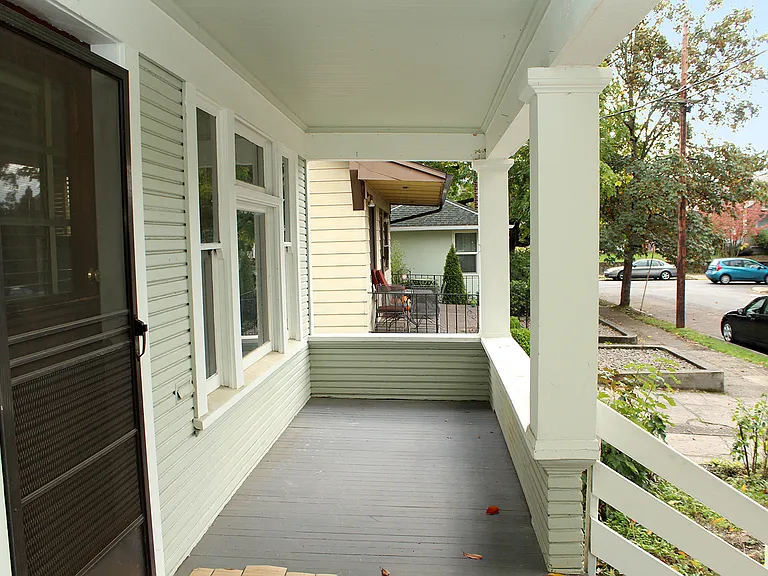 4522 NE 17th Ave — Photo 3