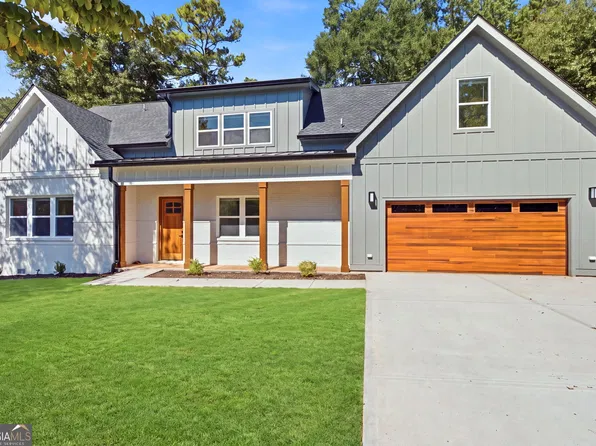 2988 Ramble Ln, Decatur, GA 30033