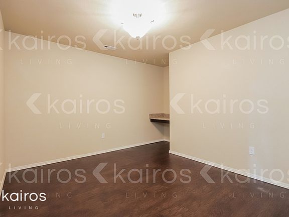 5th image of 3909 E Thomas St #A