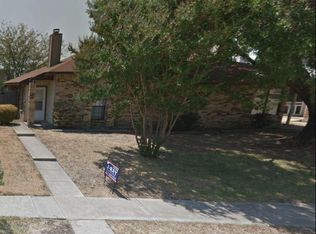 337 Gregory Ln, Grand Prairie, TX 75052