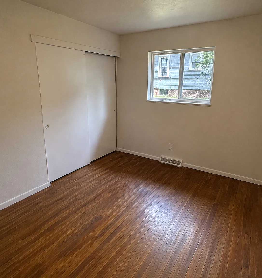 3 bed, 968 sqft, $1,250 — Photo 4
