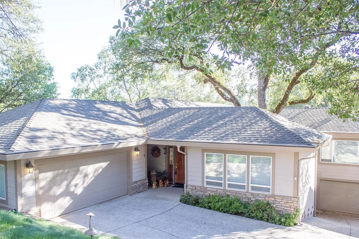 18623 Jayhawk Dr photo 1