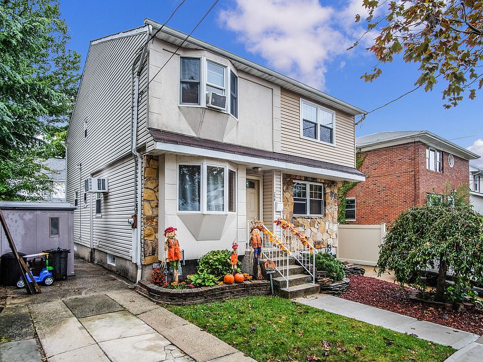 1st image of 298 Dickie Ave