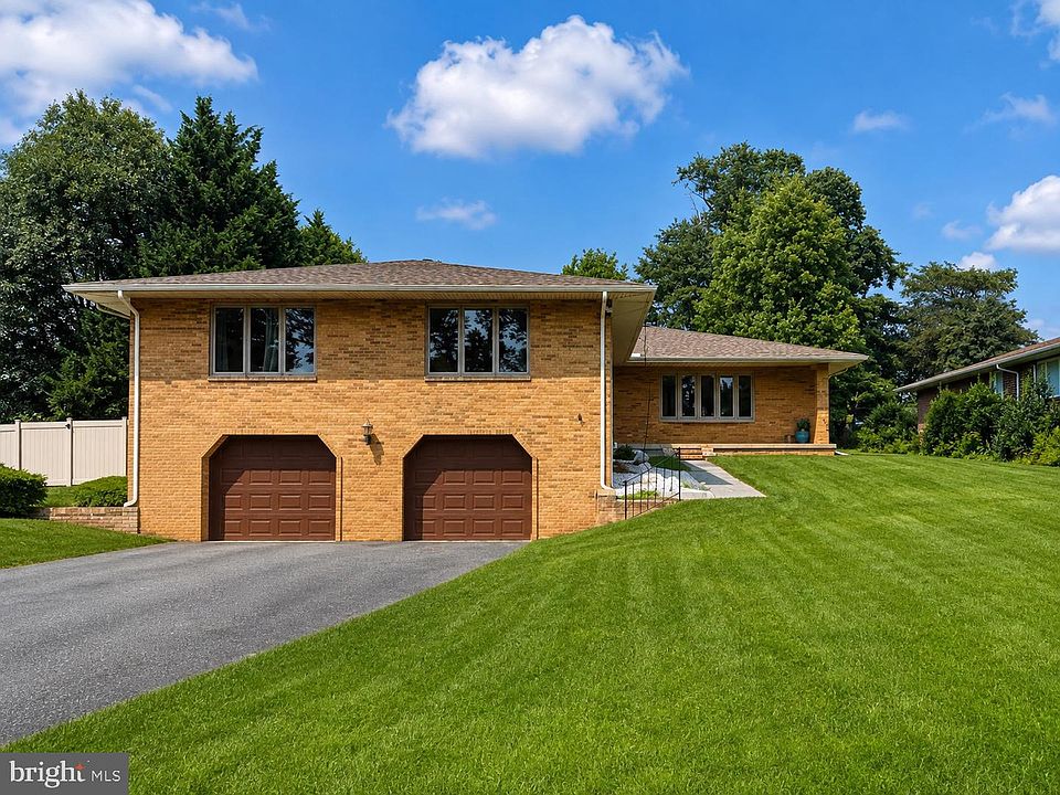 1st image of 639 Westwood Dr
