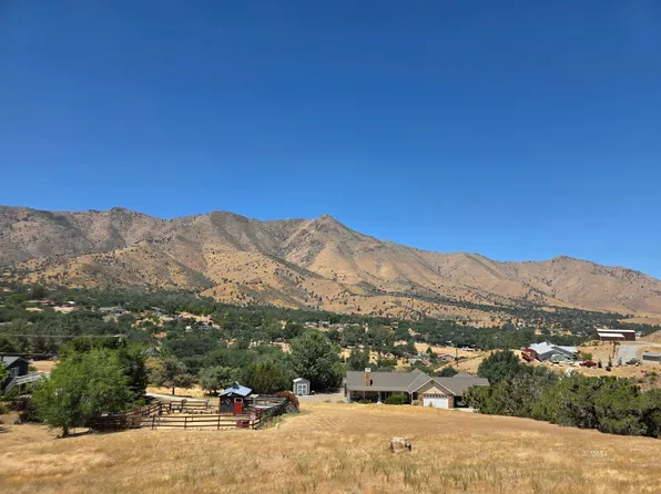 Denise Dr, Lake Isabella, CA 93240