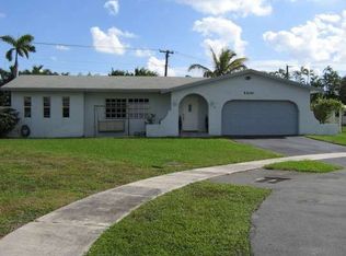 5200 SW 8th Ct, Fort Lauderdale, FL 33317