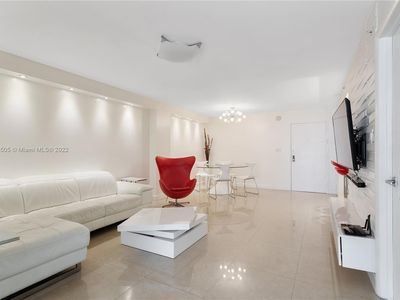 2401 Collins Ave APT 1110, Miami Beach, FL, 33140