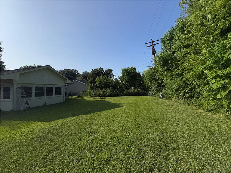 12119 Dunlap St — Photo 25