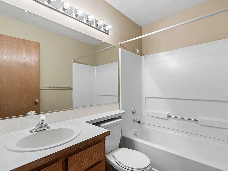 10008 N Colfax Rd #101-115 — Photo 11