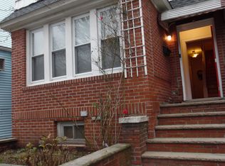 5744 65th St, Maspeth, NY 11378