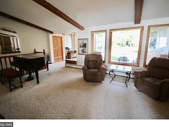 2nd image of 18365 Lakeview Point Dr NE