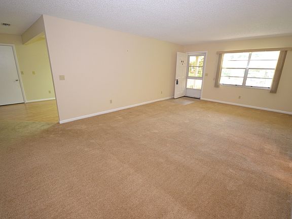4th image of 8470 SW 92nd Ln Unit A