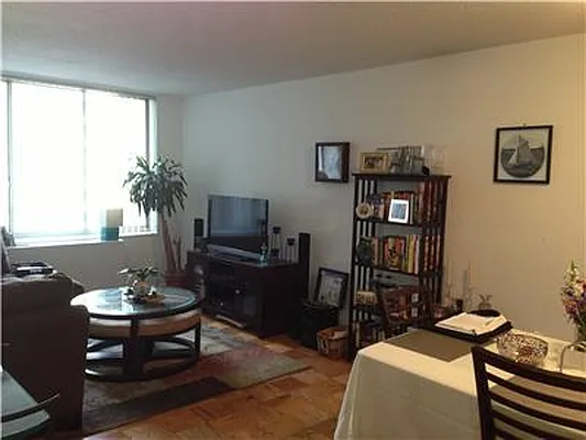 Rented by Barkin and Associates | media 10