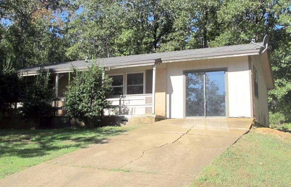 1st image of 60 Iuka Dr
