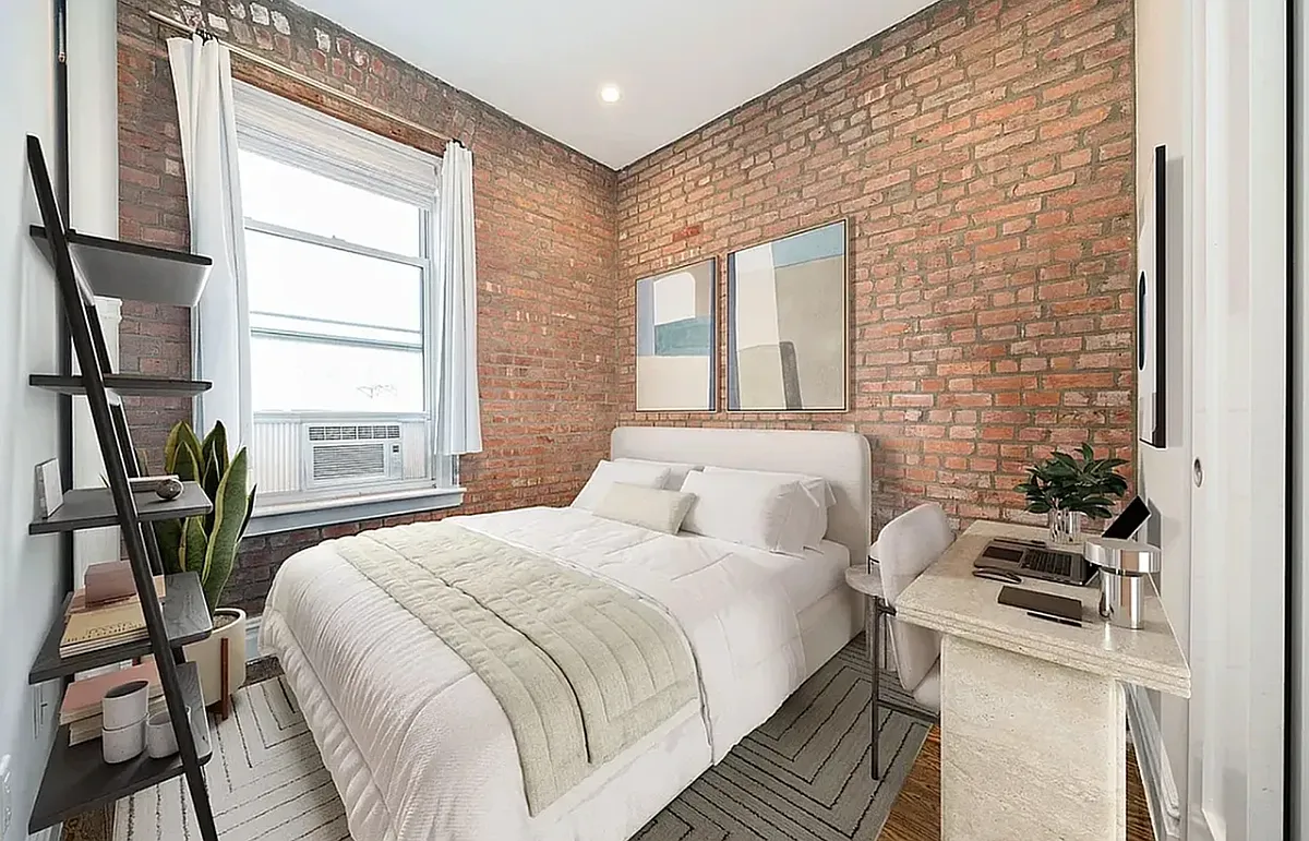 Building Photo - 145 W 10th St #3D