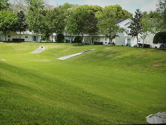 2nd image of 3018 Mojave Oak Dr