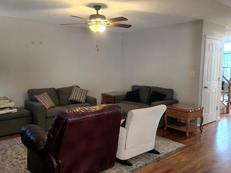 4317 Amelia Dr — Photo 12