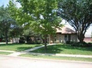 2100 Covered Wagon Dr, Plano, TX 75074