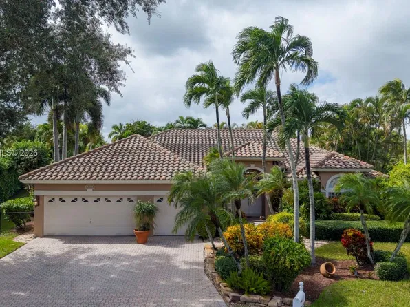 8348 NW 44th St, Coral Springs, FL 33065