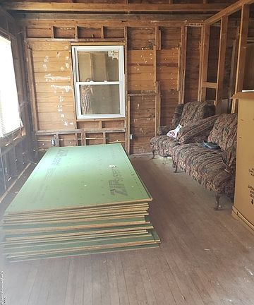 3rd image of 5475 Dabney Ln