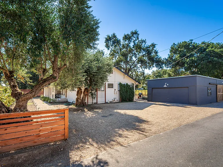 Solano Ave — Photo 21