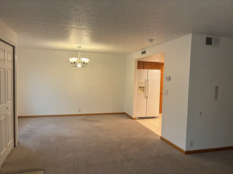 559 Tollis Pkwy #559 — Photo 2