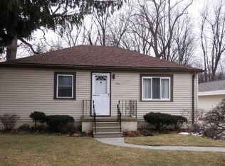 288 Lagoon Beach Dr, Bay City, MI 48706