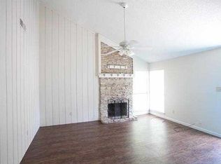 2710 Burleson Rd #B, Austin, TX 78741