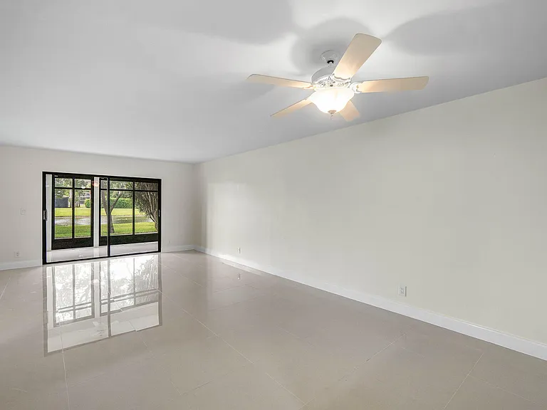 7290 Kinghurst Dr #106 — Photo 8