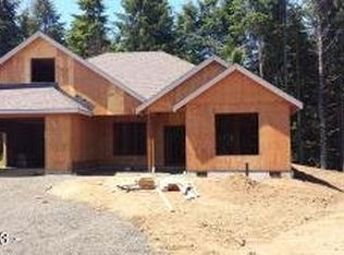 410 SE 43rd St, Newport, OR 97366